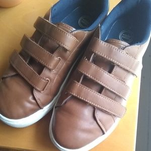 Wonder Nation unisex Velcro shoes